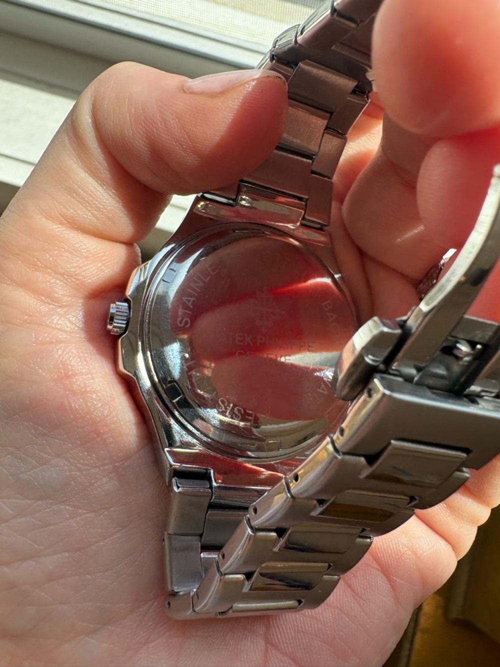 Designer watch works well! - Picture 4 of 6